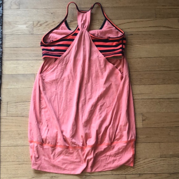 Lululemon two-piece tank with built in bra size 8 - Picture 4 of 5